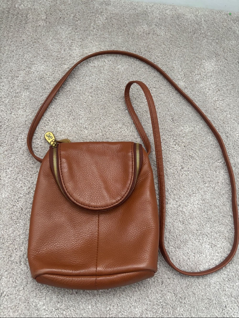 Hobo Fern Crossbody Smal Bag Saddle Cognac Toffee Pebble Leather - Picture 2 of 5